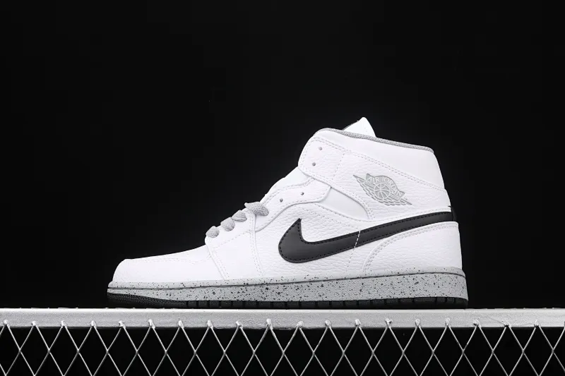 All categories Air Jordan Jordan series basketball shoes Air Jordan 1 Mid Air Jordan 1 Mid AJ1 Joe 1 splash gray China series basketball shoes 554725-115